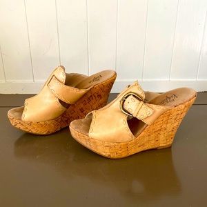 Size 8 Cork bottom leather peep toe mules. Super cute!! Dress up or down ❤️